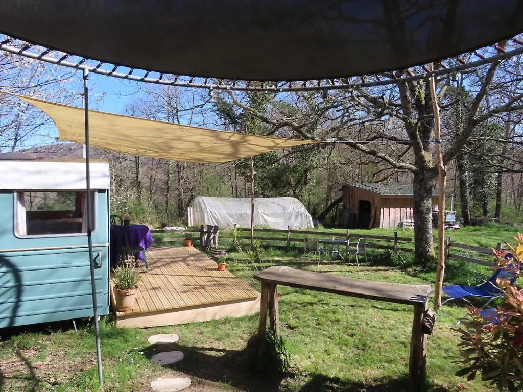 Groovy Caravane Montbrun-Bocage